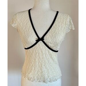 NWT Thirty Thirty Ivory Cream Lace Plunge V-Neck Top/Black Velvet Trim + Bow Med